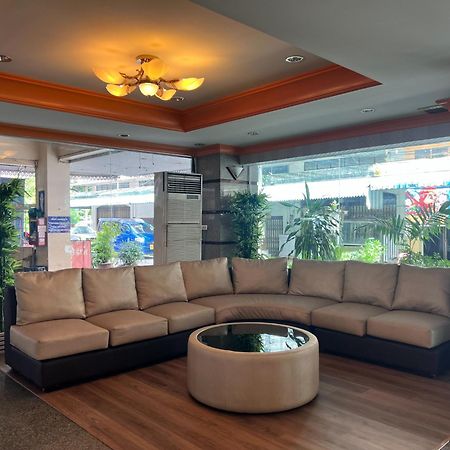 Asia Grand Hotel Hatjaj Kültér fotó