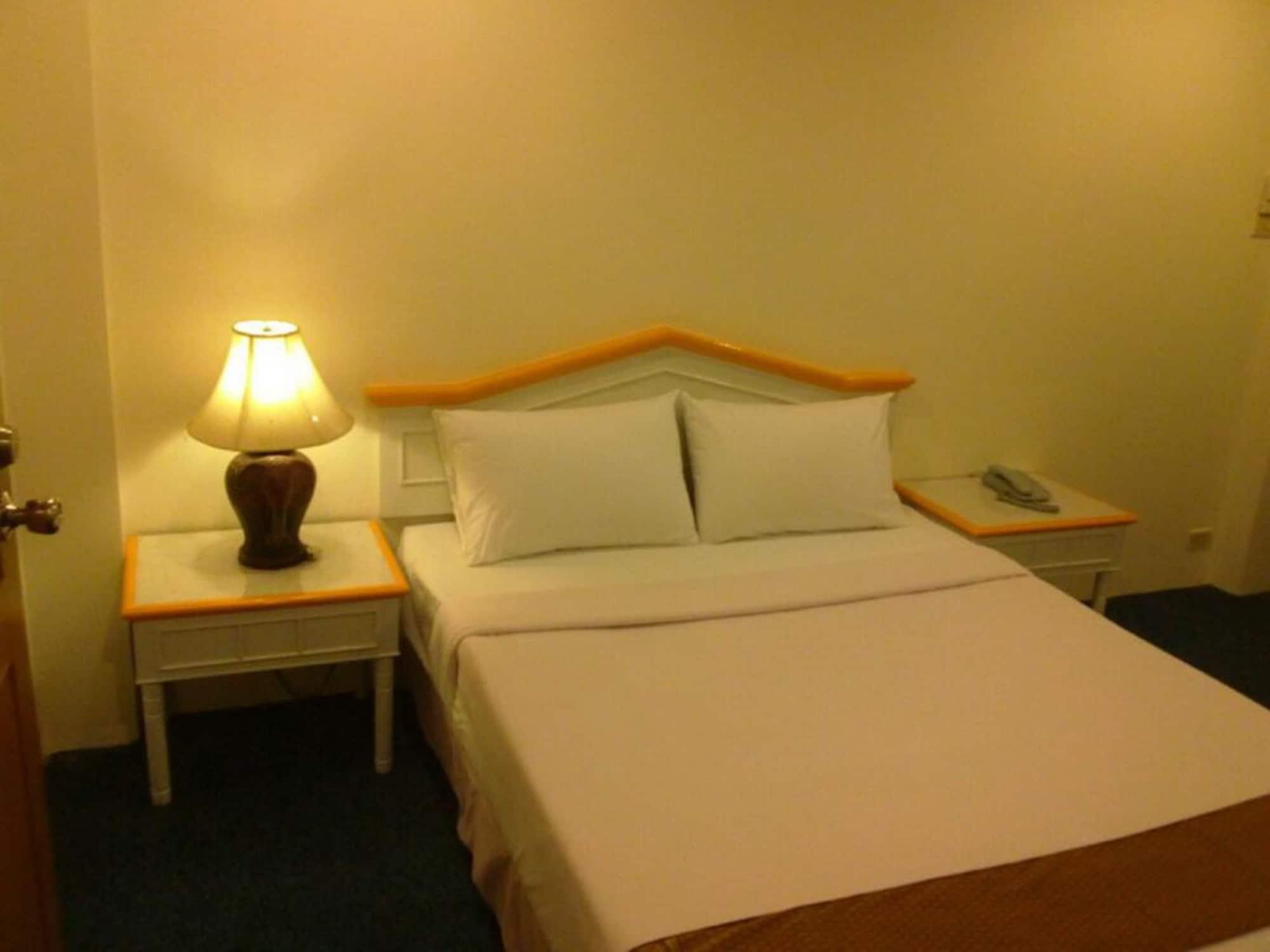 Asia Grand Hotel Hatjaj Kültér fotó