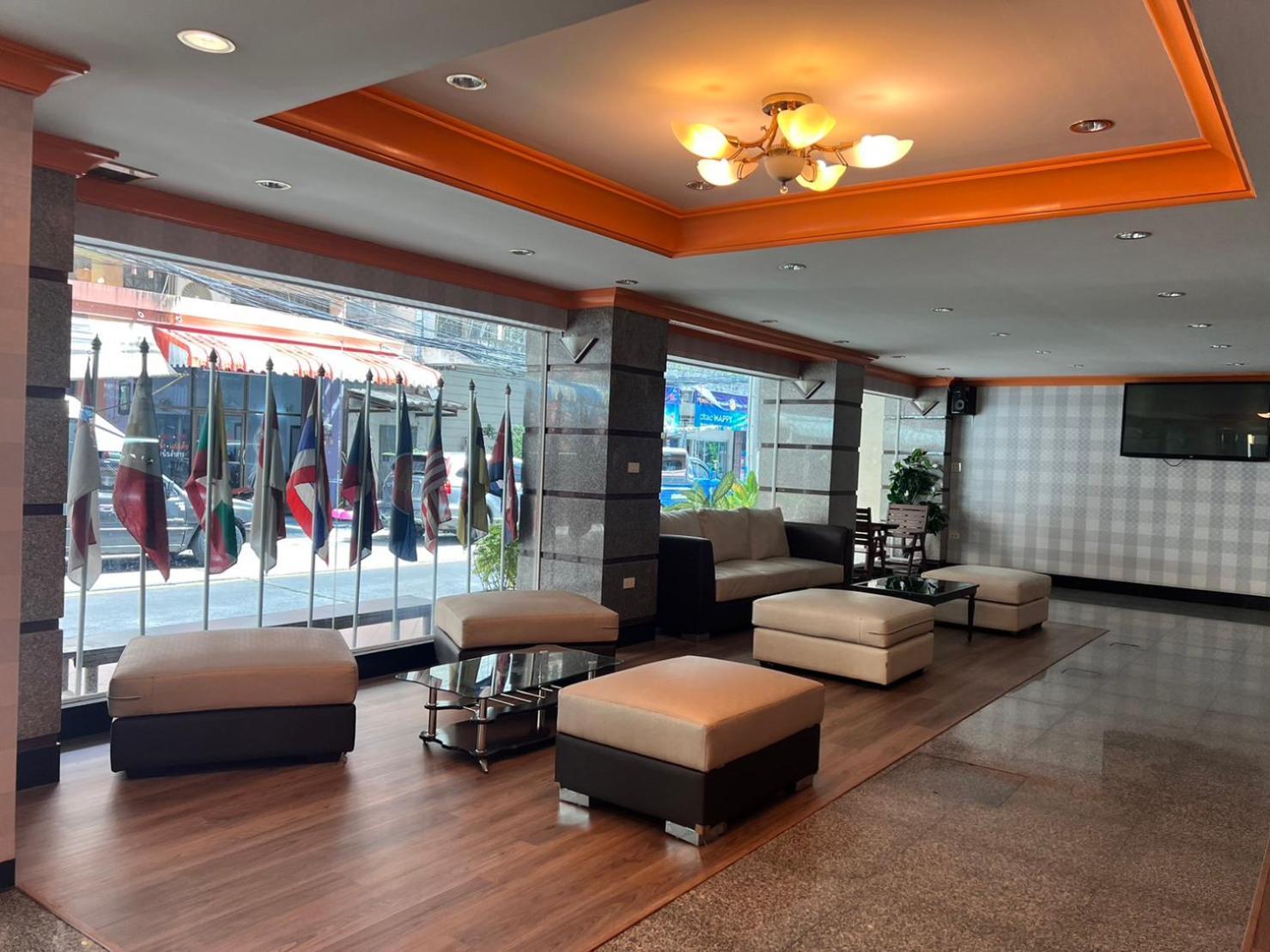 Asia Grand Hotel Hatjaj Kültér fotó